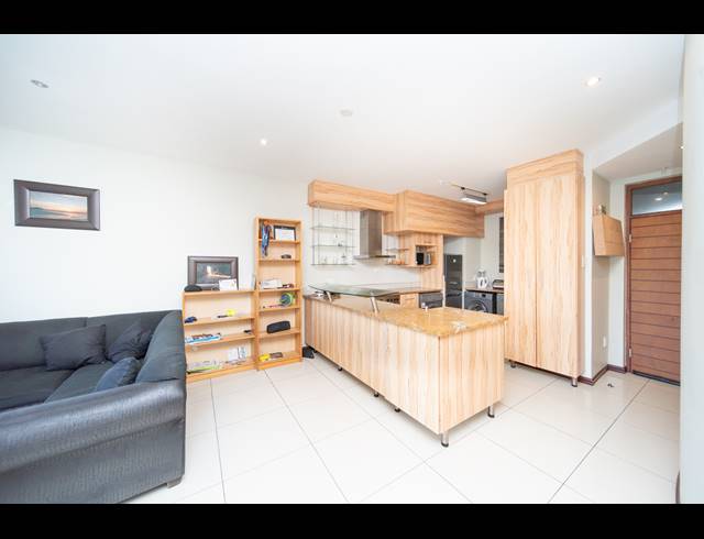 2 BEDROOM APARTMENT FOR SALE IN NAHOON